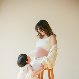 ファミリー　家族写真　カラフル　フォトスタジオ　ハピスタ　マタニティ