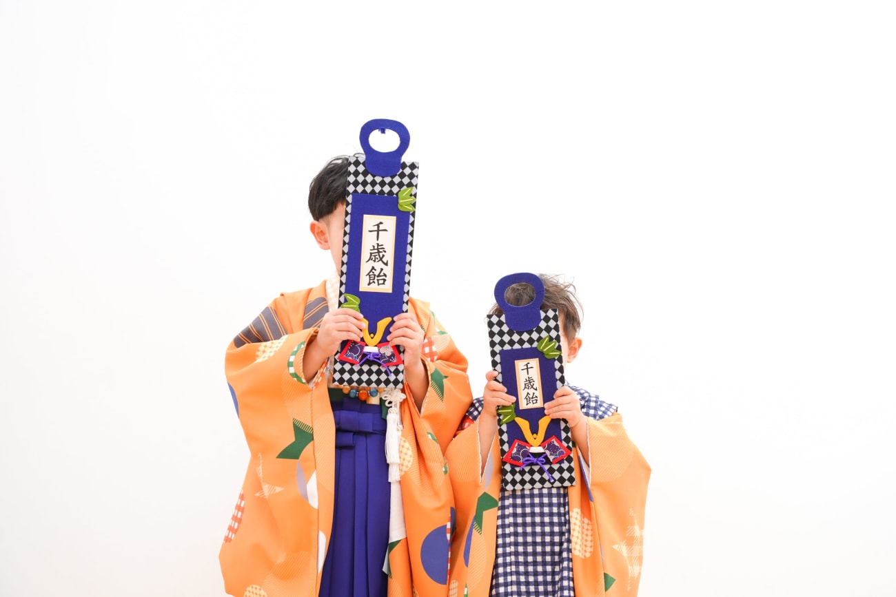 千歳飴でいないいない・・・・・ばぁっ！！！！！😝