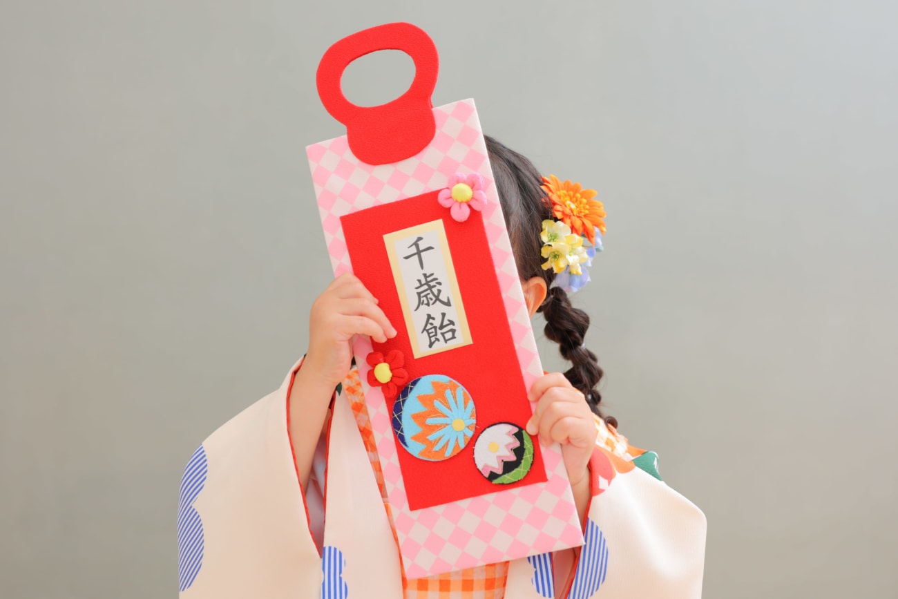 千歳飴を持っていないいないばぁ！のシーンで....!