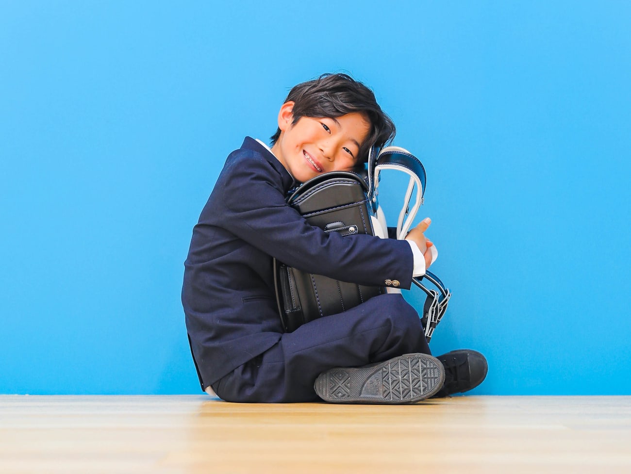 座った写真が撮れるのもスタジオならでは