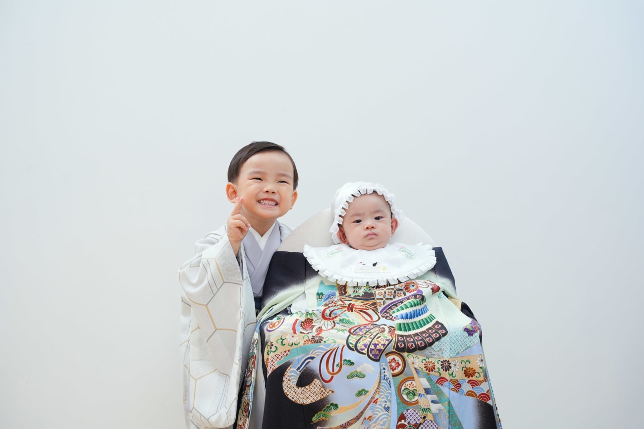 かっこいい産着をかけて、上手にお椅子に座れました🌟