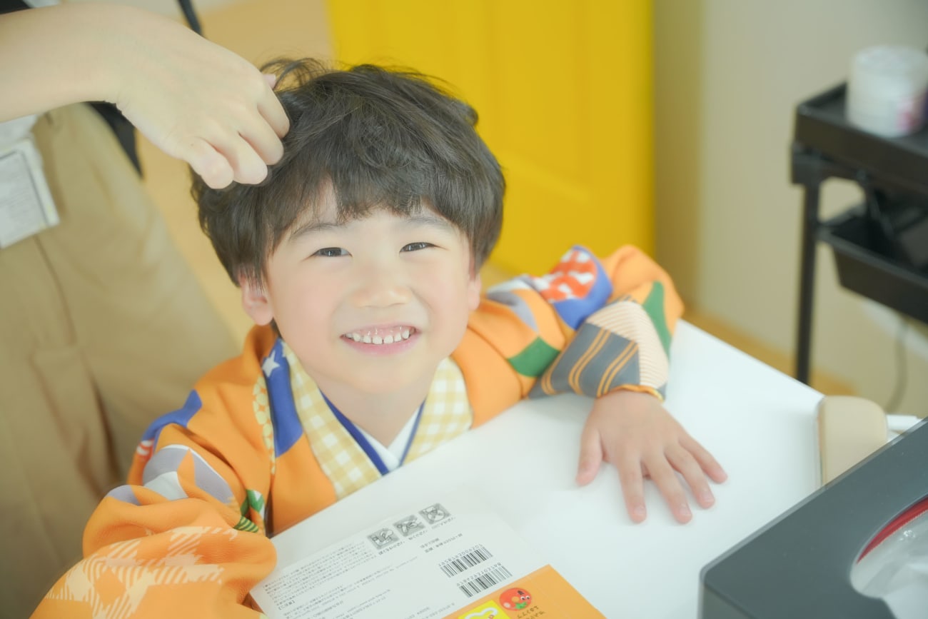 まずはヘアセットから！