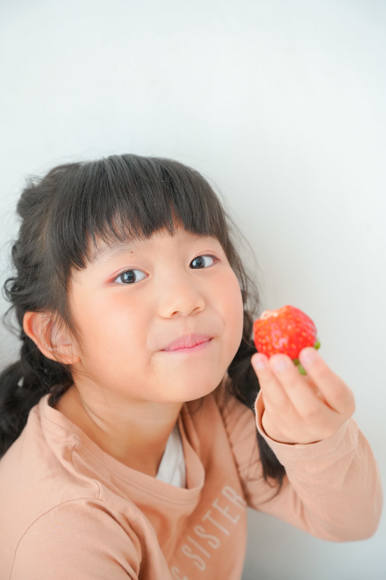 最後に私服でだいすきないちごを・・・がぶり！！！