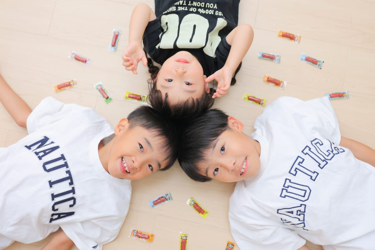 私服に着替えて大好きなお菓子とごろ〜ん！