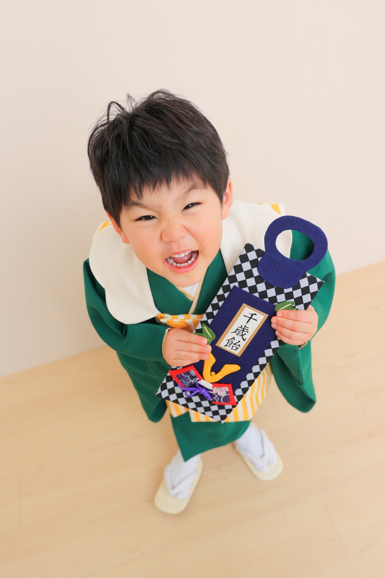 千歳飴をもって〜！