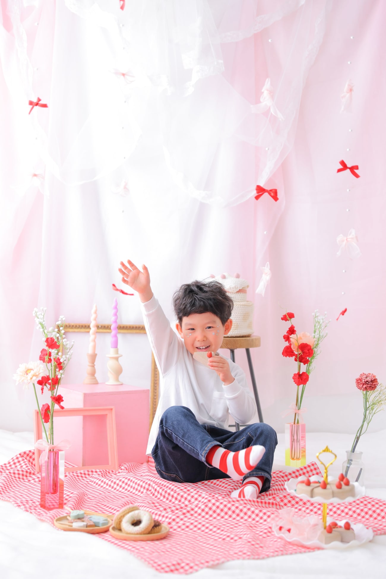ケーキだいすきな人〜〜！！は〜〜い！！