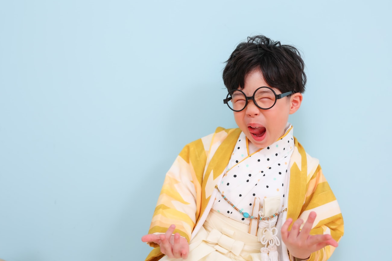 元気いっぱいなこちらのお子様、撮影用にとお顔の練習をママとしてきてくれました！！