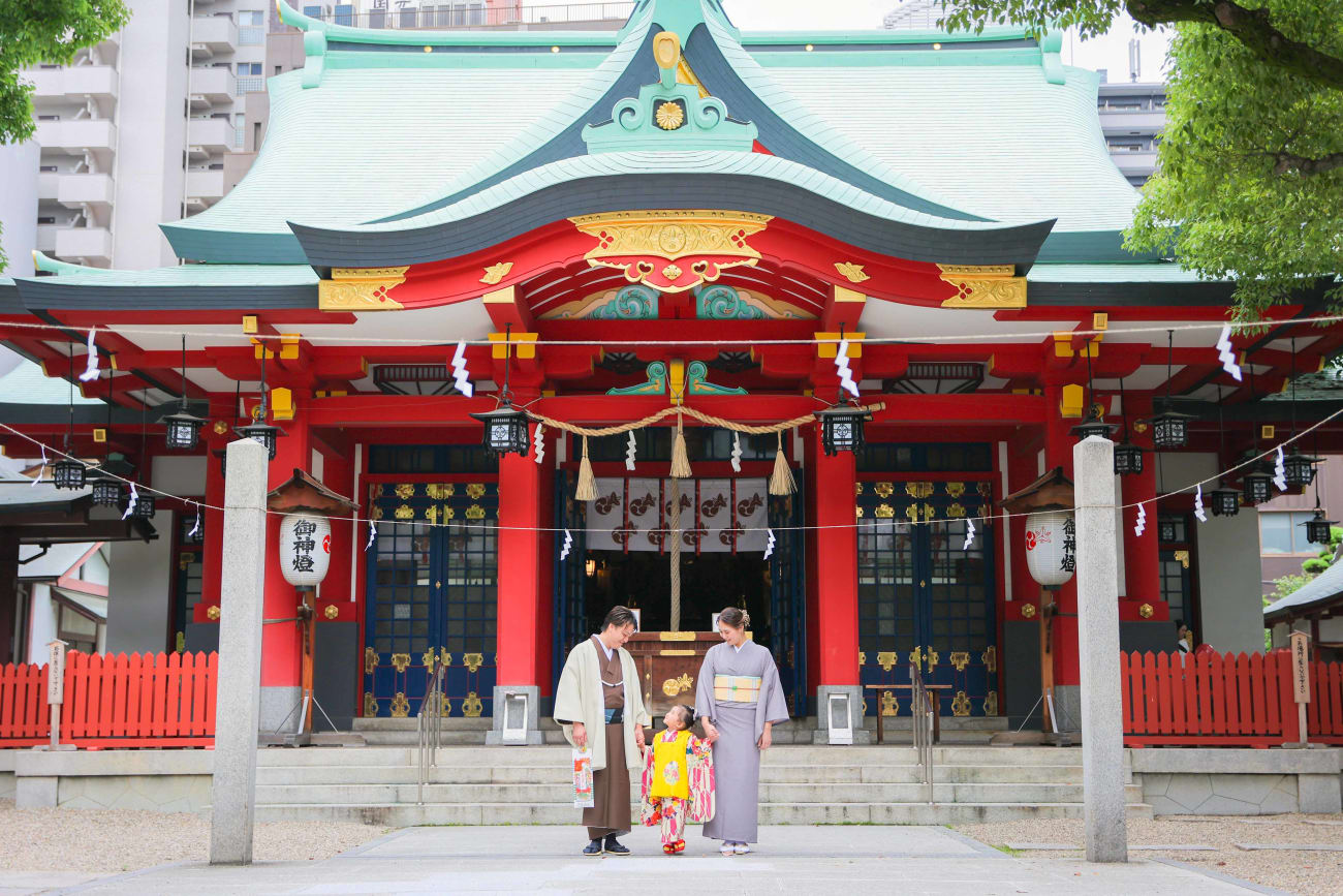 祈祷の後は、お参り