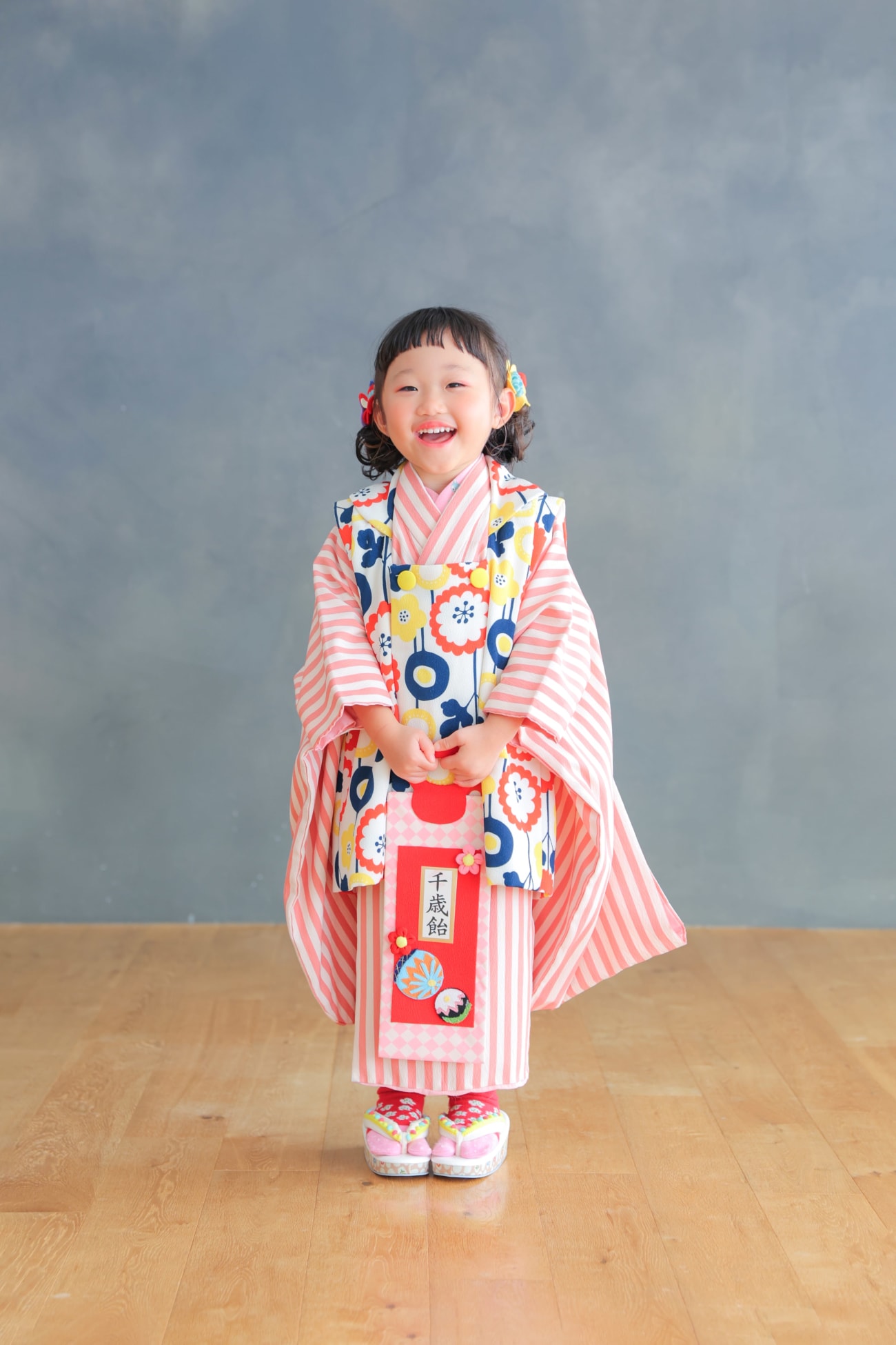 お決まりの千歳飴ショット👘