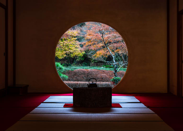 鎌倉のおすすめ紅葉スポット特集 名所 穴場 ライトアップ情報 旅先で特別な結婚写真が残せるフォトジェニックジャーニー By De Co