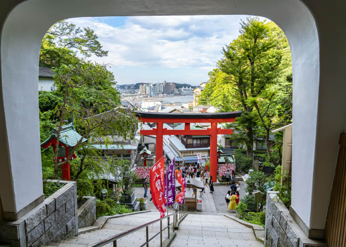 鎌倉と江ノ島をめぐる1泊2日モデルコース 季節ごとのおすすめスポットも紹介 旅先で特別な結婚写真が残せるフォトジェニックジャーニー By