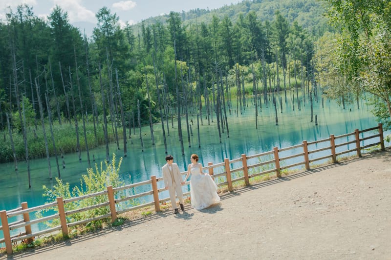 白金青い池で『フォトウェディング』を撮影すると♪