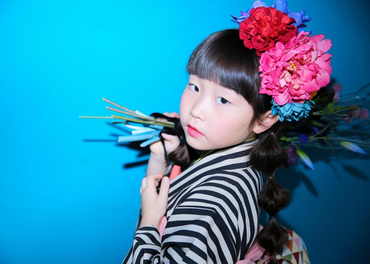 七五三　記念写真　女の子　お花　キッズフォトハウス　HAPISTA