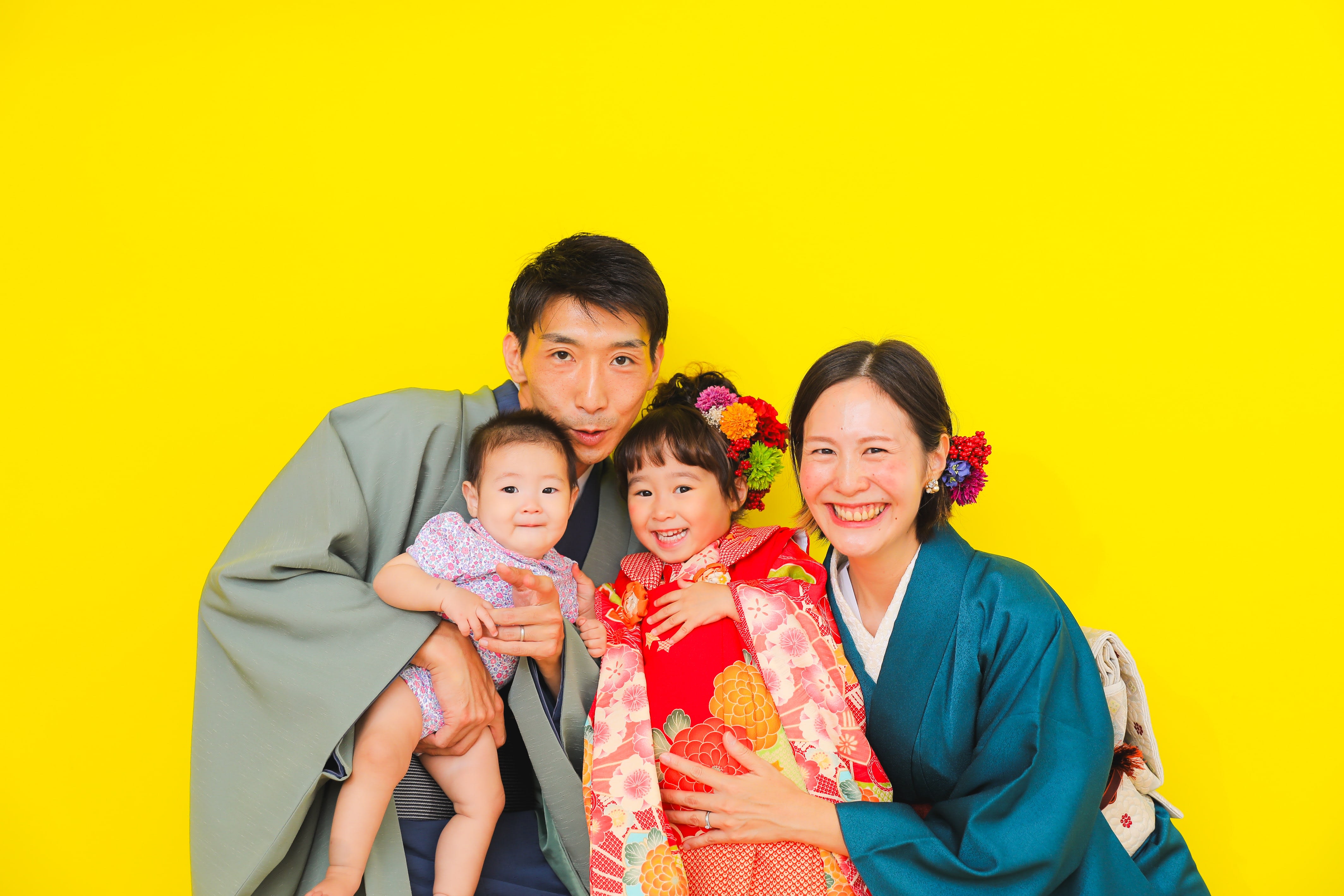 七五三前撮り　家族写真　３歳女の子