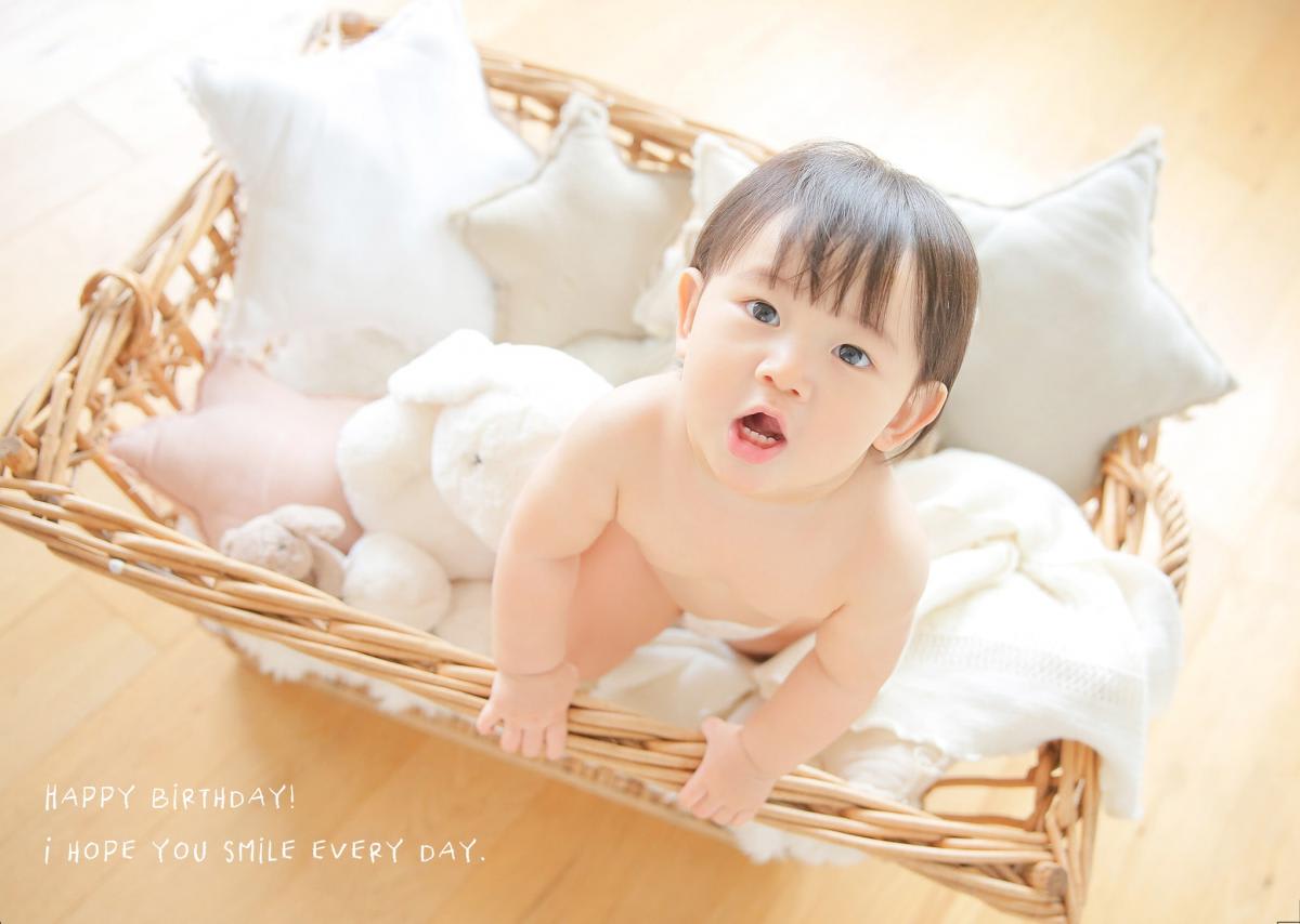 お誕生日　バースデー　赤ちゃん　ベビー　キッズ写真 　HAPISTA