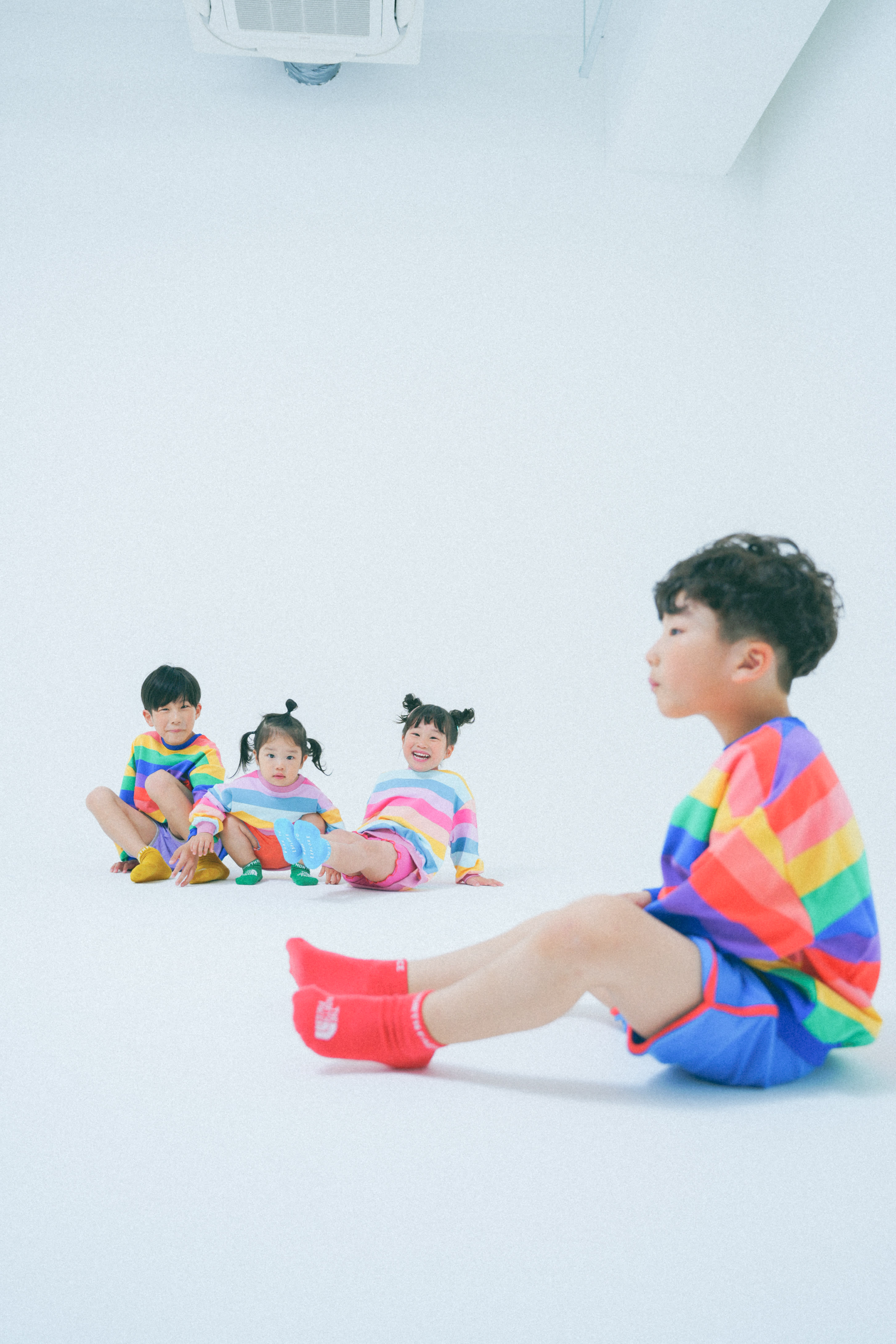 誕生日　誕生日撮影　バースデー　バースデーフォト　バースデー撮影　私服撮影　キッズフォトスタジオ　大阪フォトスタジオ　フォトスタジオ　堺市フォトスタジオ　持ち込み小物　おもちゃ持ち込み　4兄弟