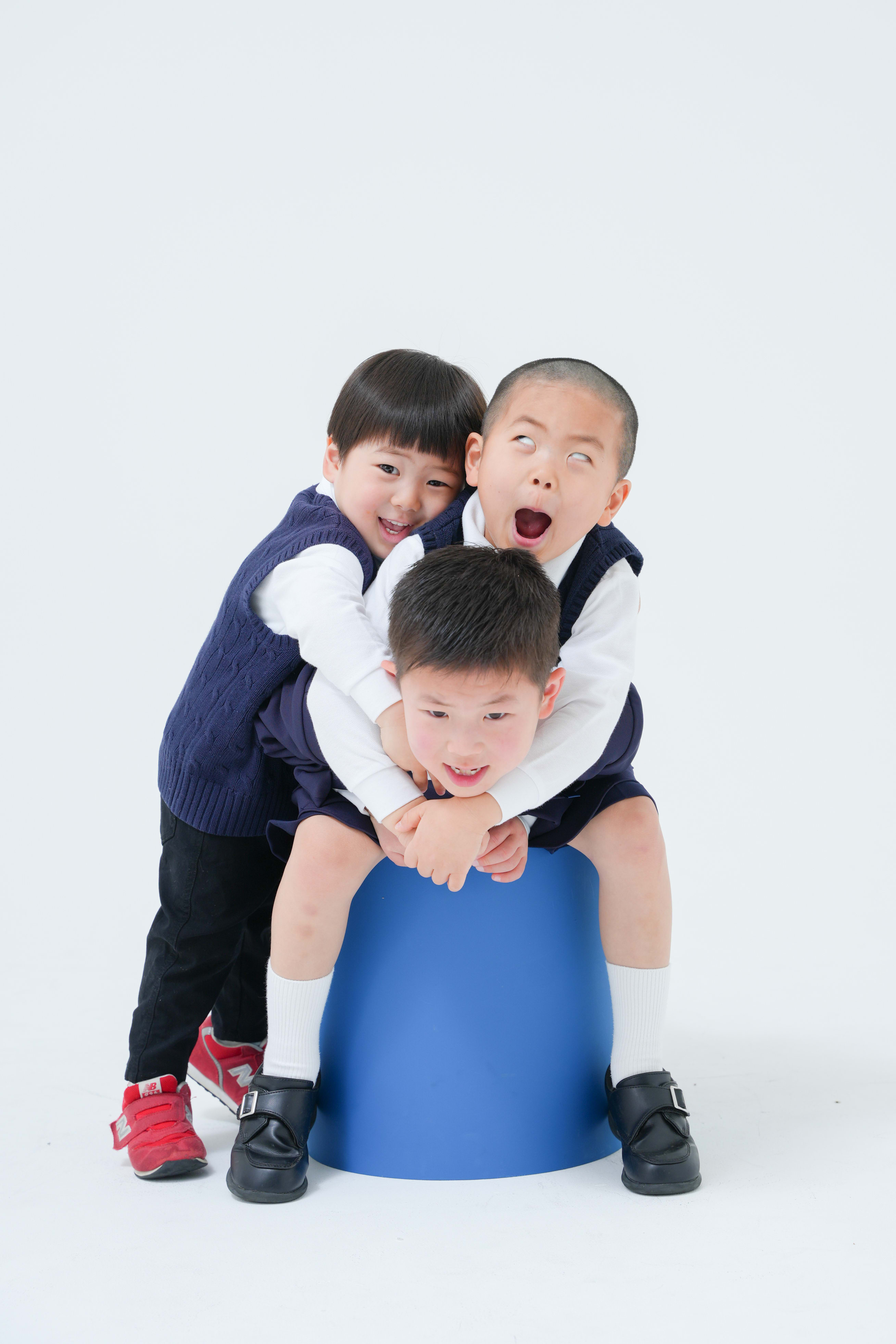 入園写真　入園フォト　キッズフォトスタジオ　大阪フォトスタジオ　堺市フォトスタジオ　入学記念　制服撮影　3兄弟　兄弟撮影