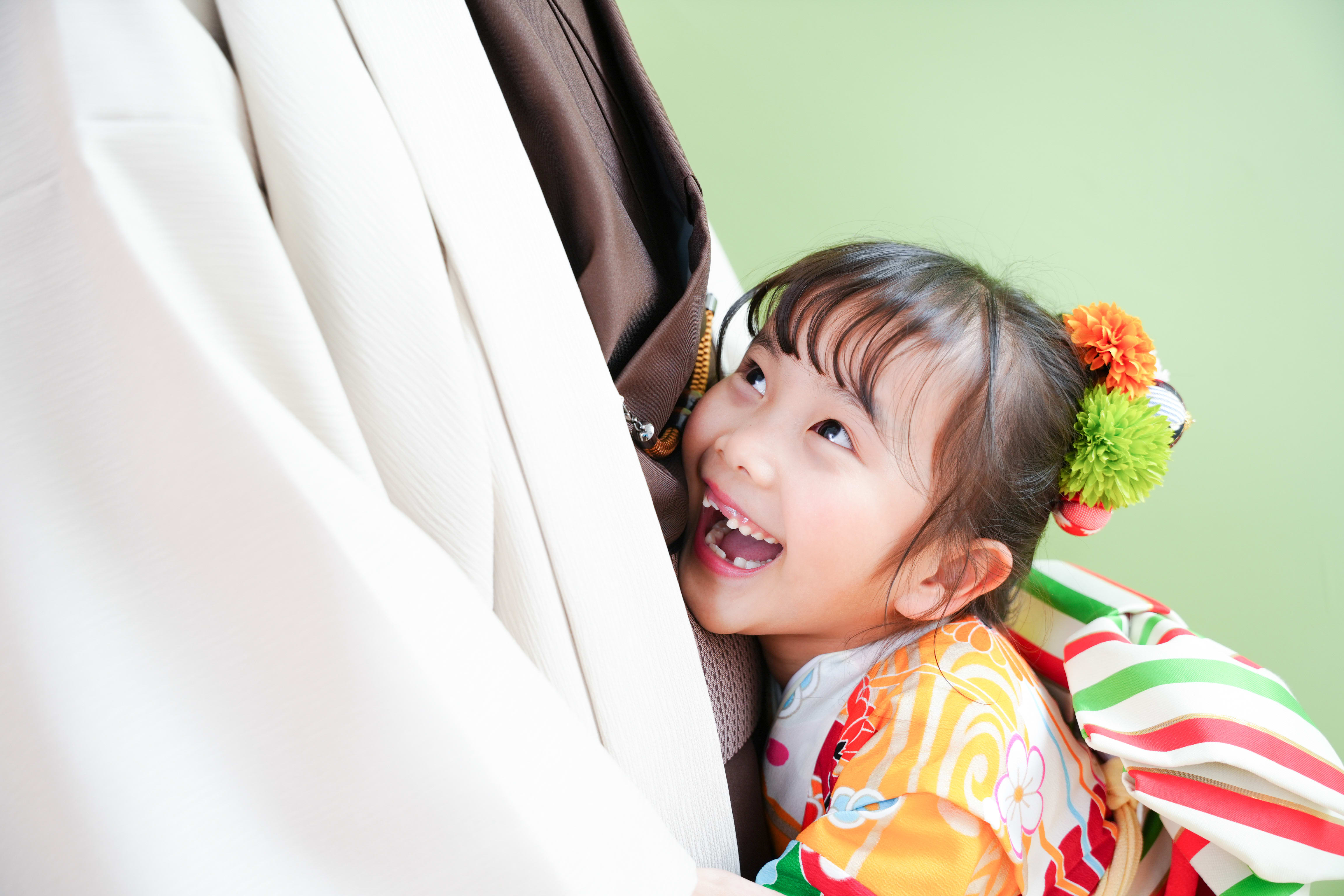 七五三　７歳女の子　可愛い　カラフル　キッズフォトスタジオ　ハピスタ