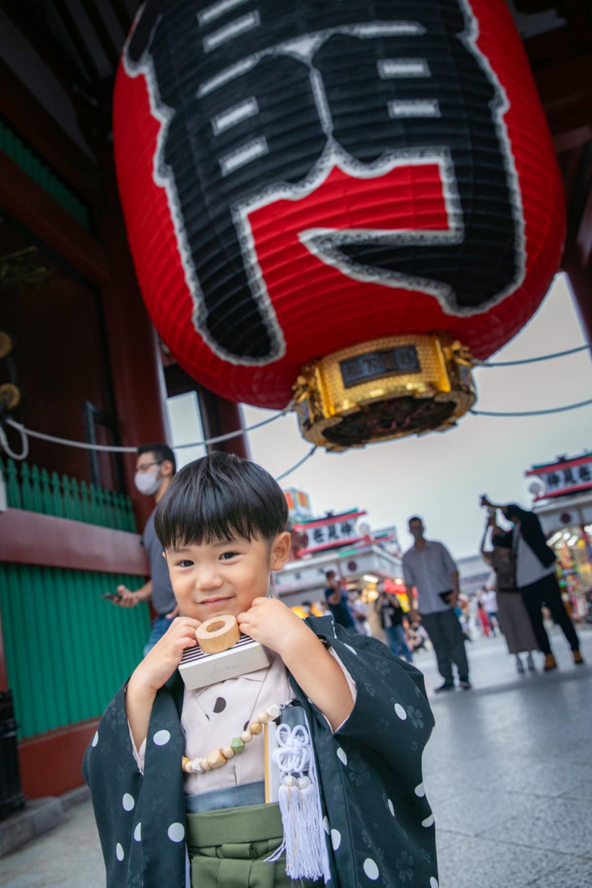 七五三　男の子　可愛い　カラフル　キッズフォトスタジオ　ハピスタ