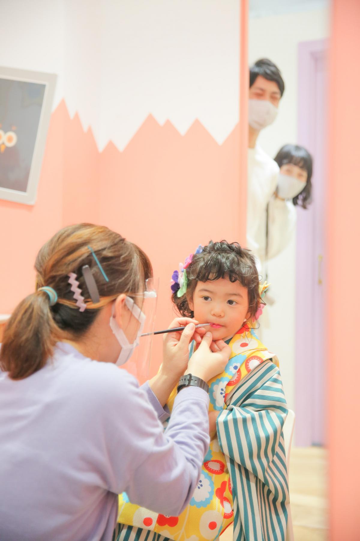 七五三　記念写真　女の子　家族写真　キッズフォトハウス　HAPISTA