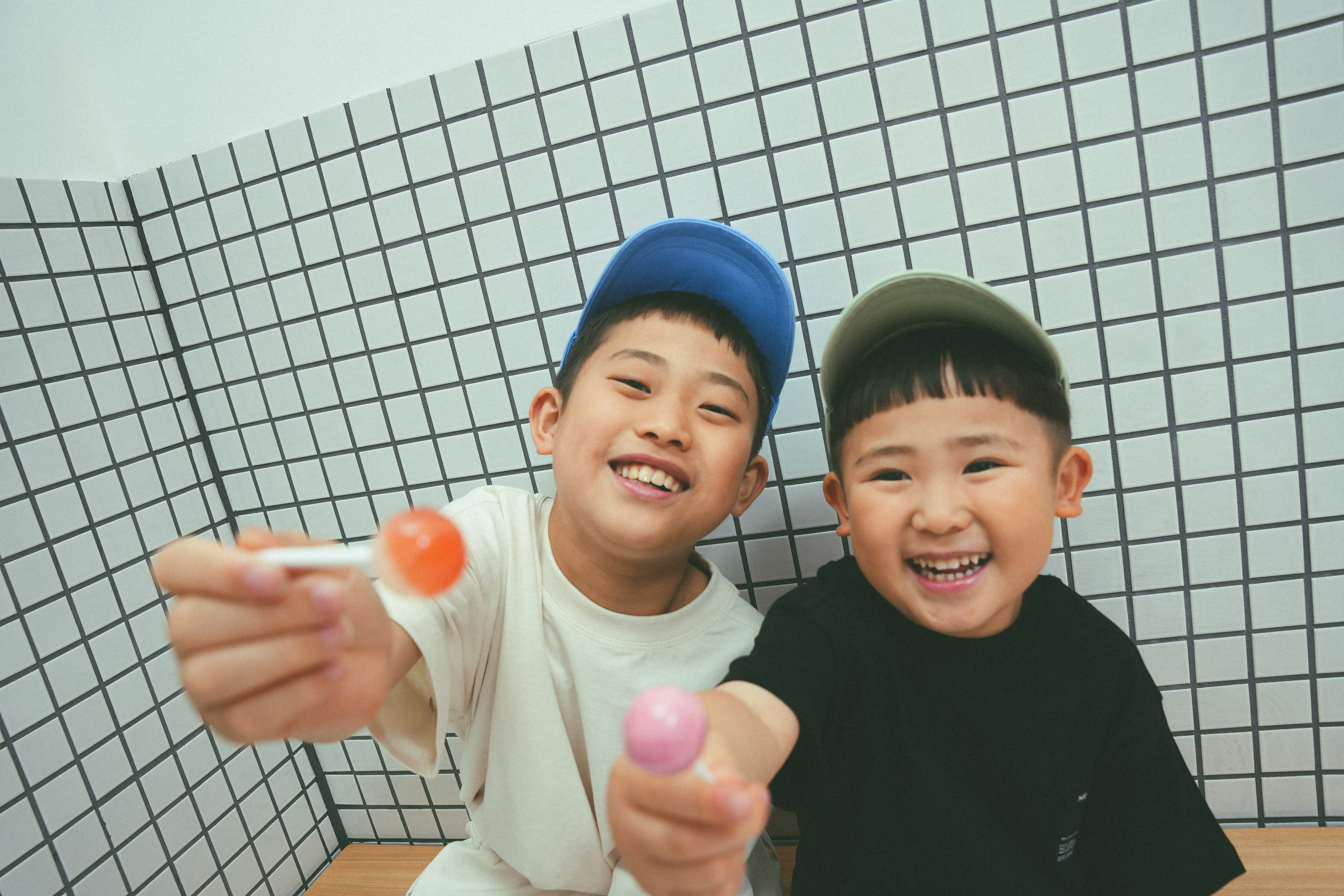 誕生日　誕生日撮影　バースデー　バースデーフォト　バースデー撮影　私服撮影　キッズフォトスタジオ　大阪フォトスタジオ　フォトスタジオ　堺市フォトスタジオ　持ち込み小物　お菓子持ち込み　兄弟