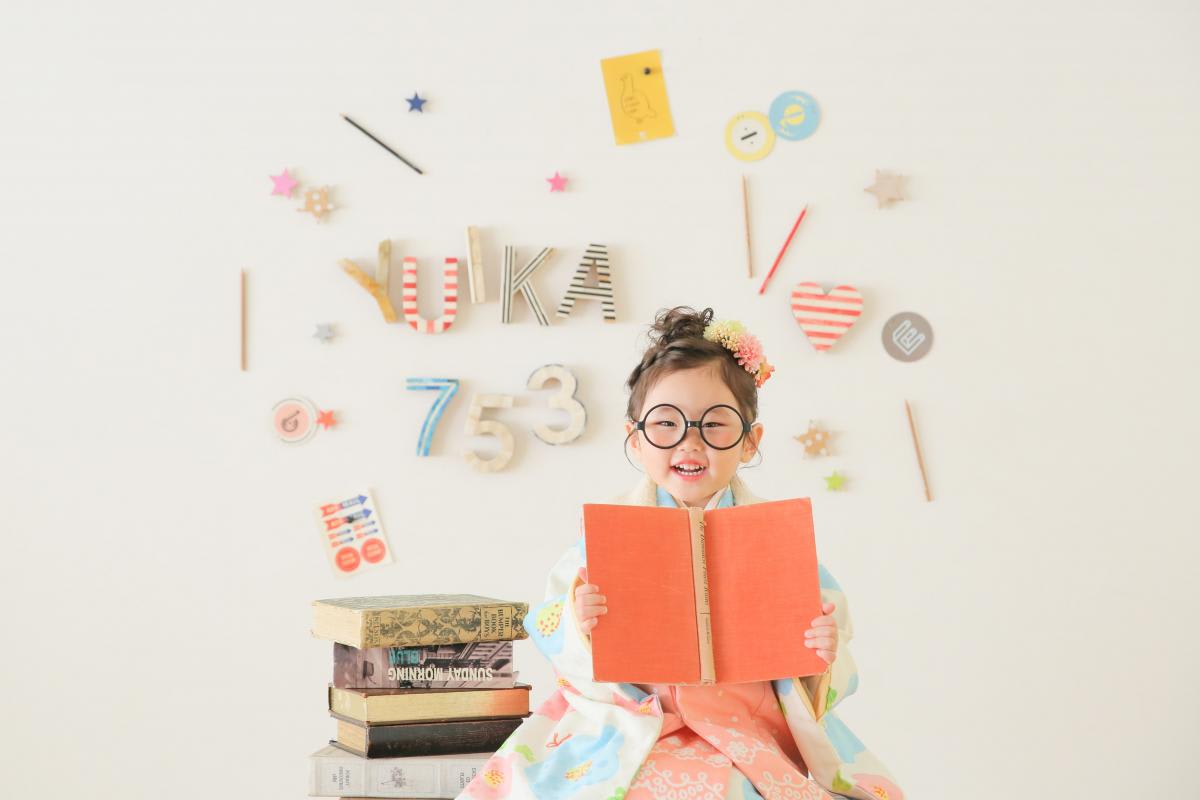 七五三　3歳女の子　可愛い　カラフル　キッズフォトスタジオ　ハピスタ