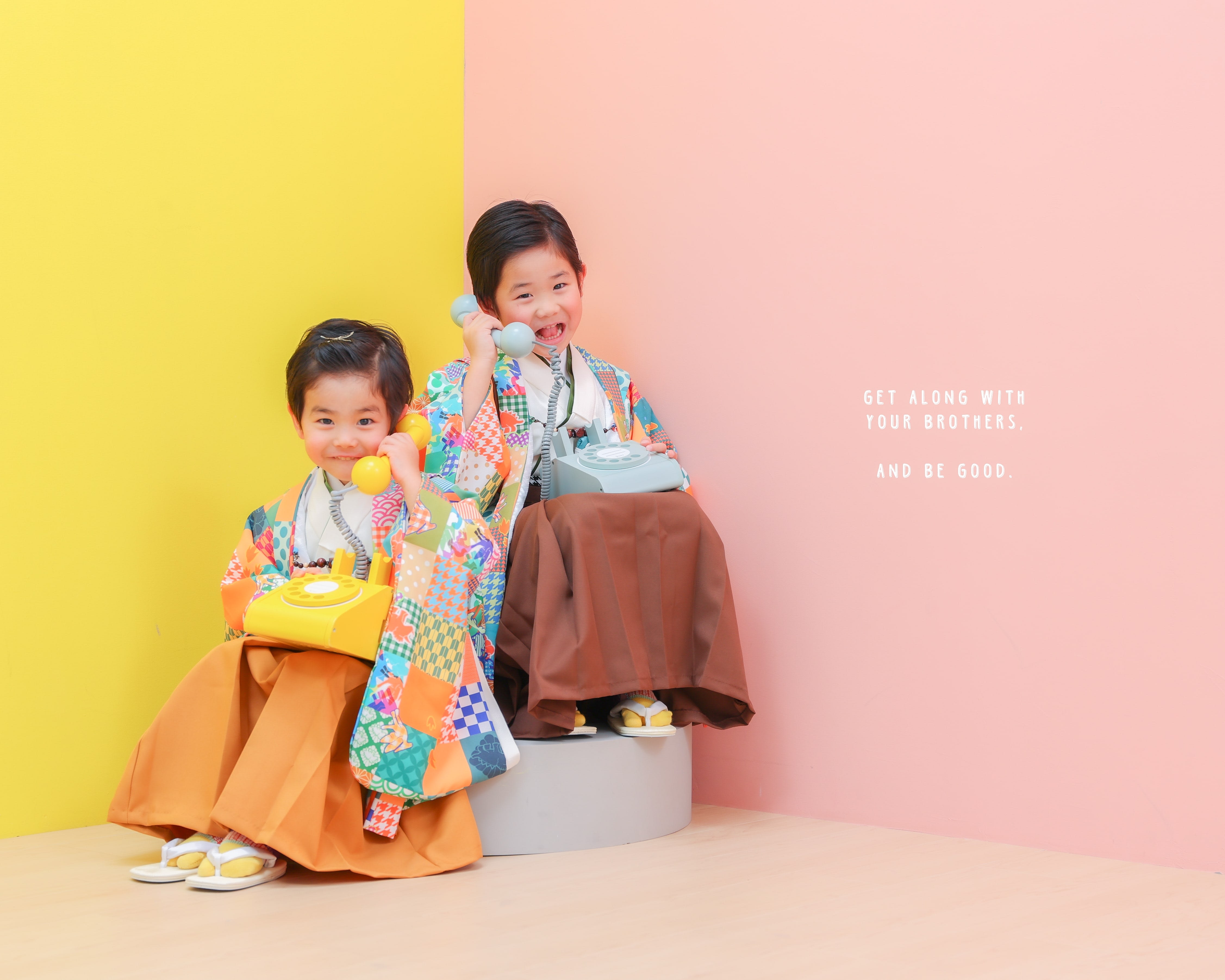 七五三　男の子　記念写真　カラフル　キッズフォトスタジオ　ハピスタ