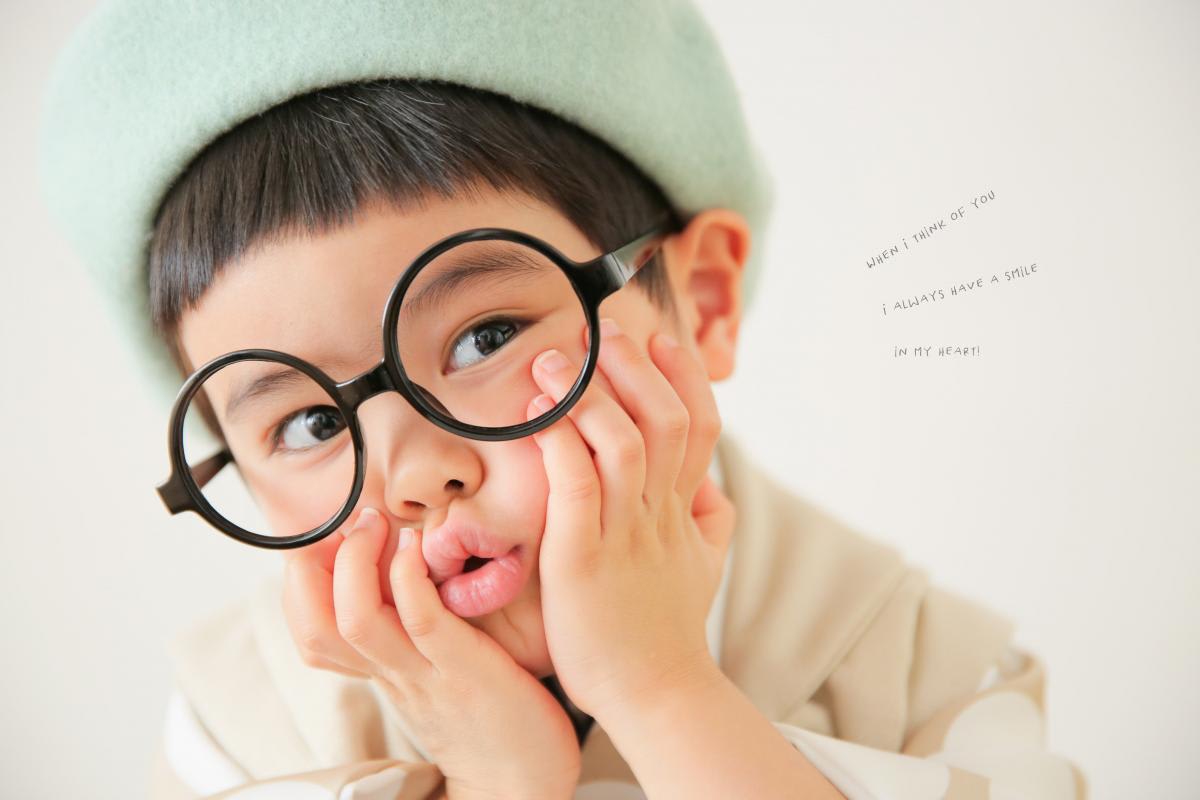 七五三　3歳男の子　可愛い　カラフル　キッズフォトスタジオ　ハピスタ