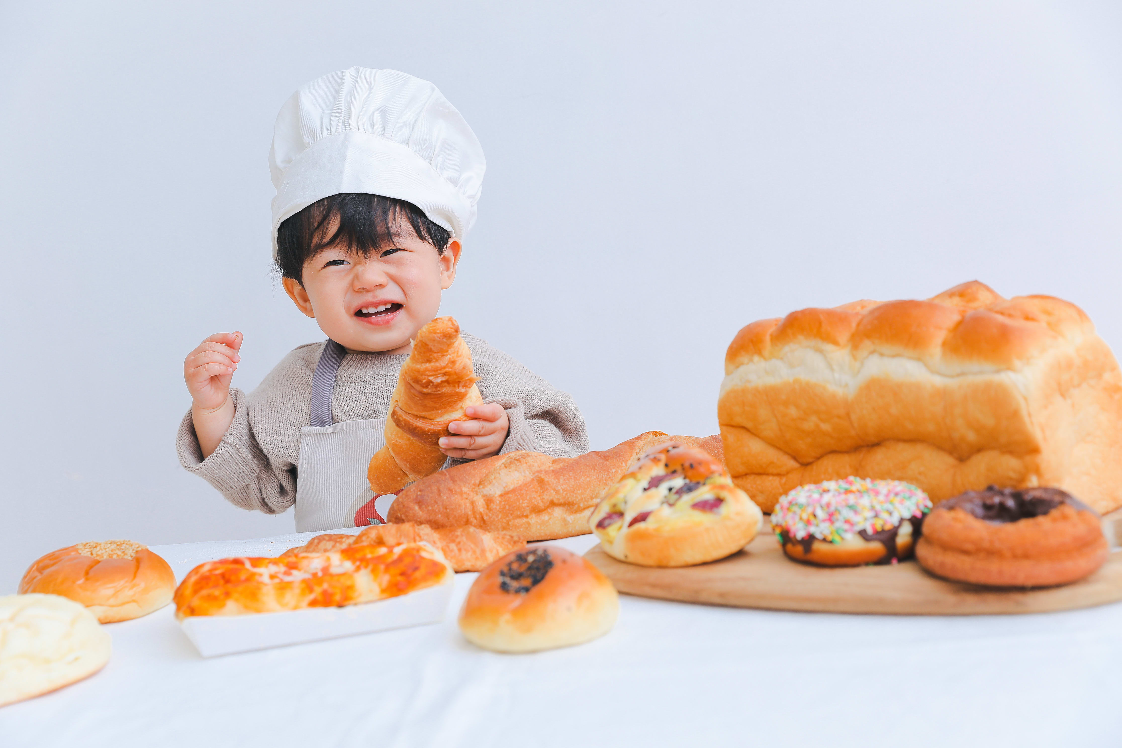 バースデー　お誕生日　パン　かわいい　キッズ写真　HAPISTA