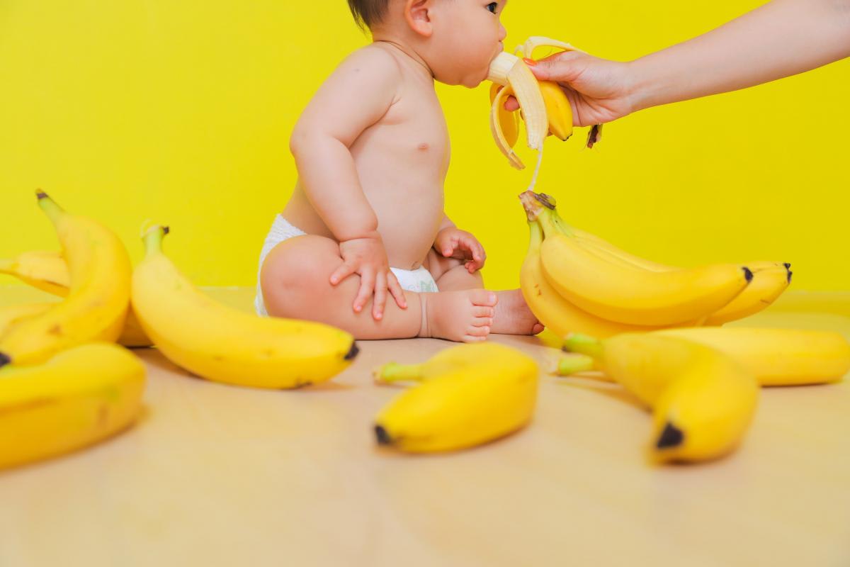 バースデー　お誕生日　赤ちゃん　バナナ　キッズ写真　HAPISTA