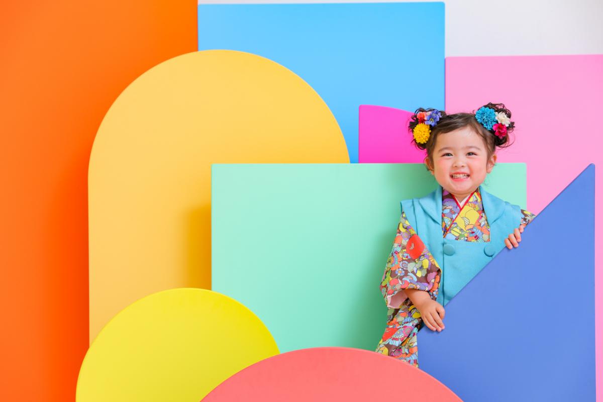 七五三　記念写真　女の子　カラフル　キッズフォトハウス　HAPISTA