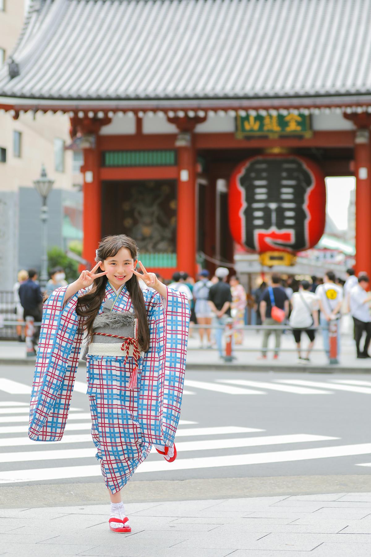 七五三　７歳女の子　浅草　可愛い　カラフル　キッズフォトスタジオ　ハピスタ