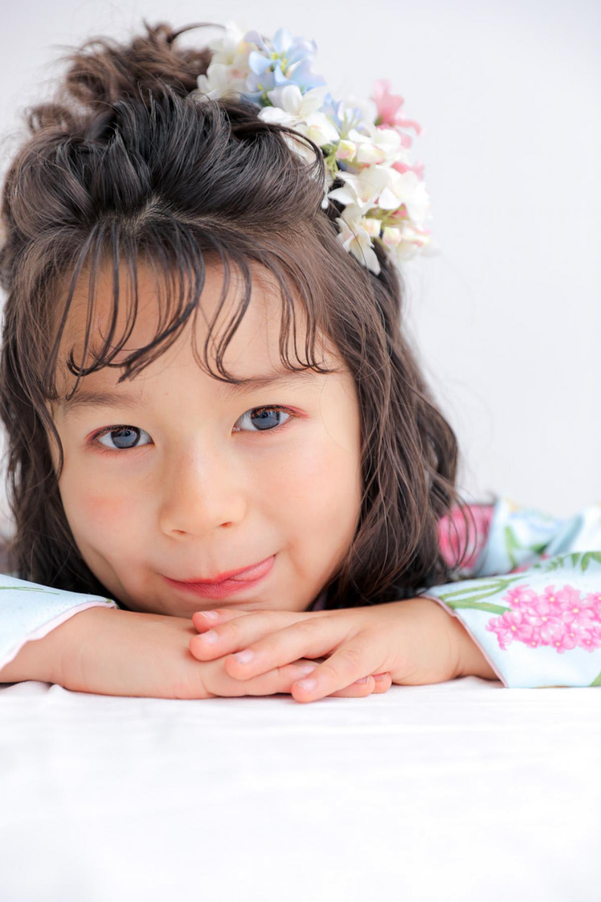 七五三　記念写真　女の子　お花　キッズフォトハウス　HAPISTA