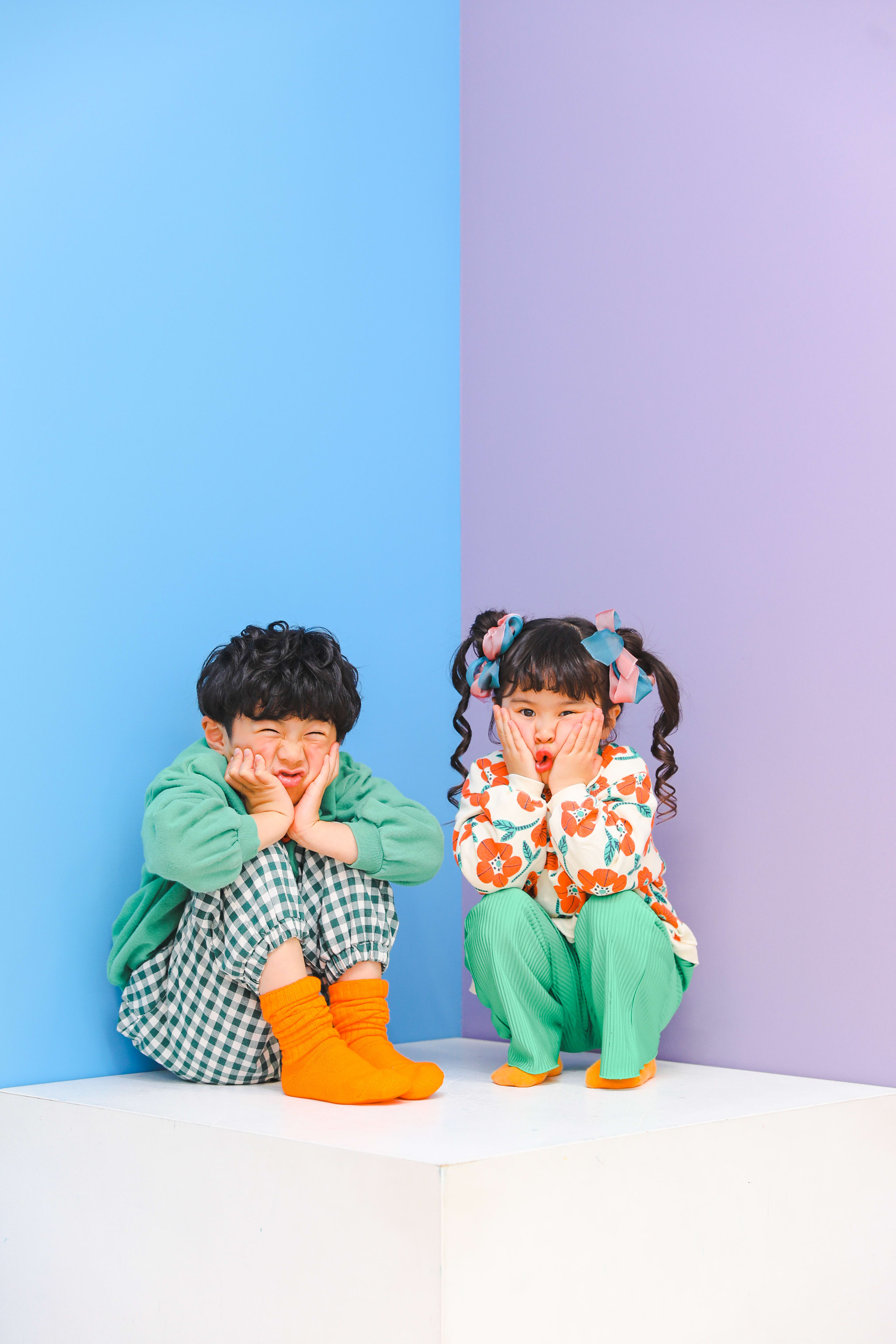 きょうだい撮影　写真　カラフル　フォトスタジオ　ハピスタ