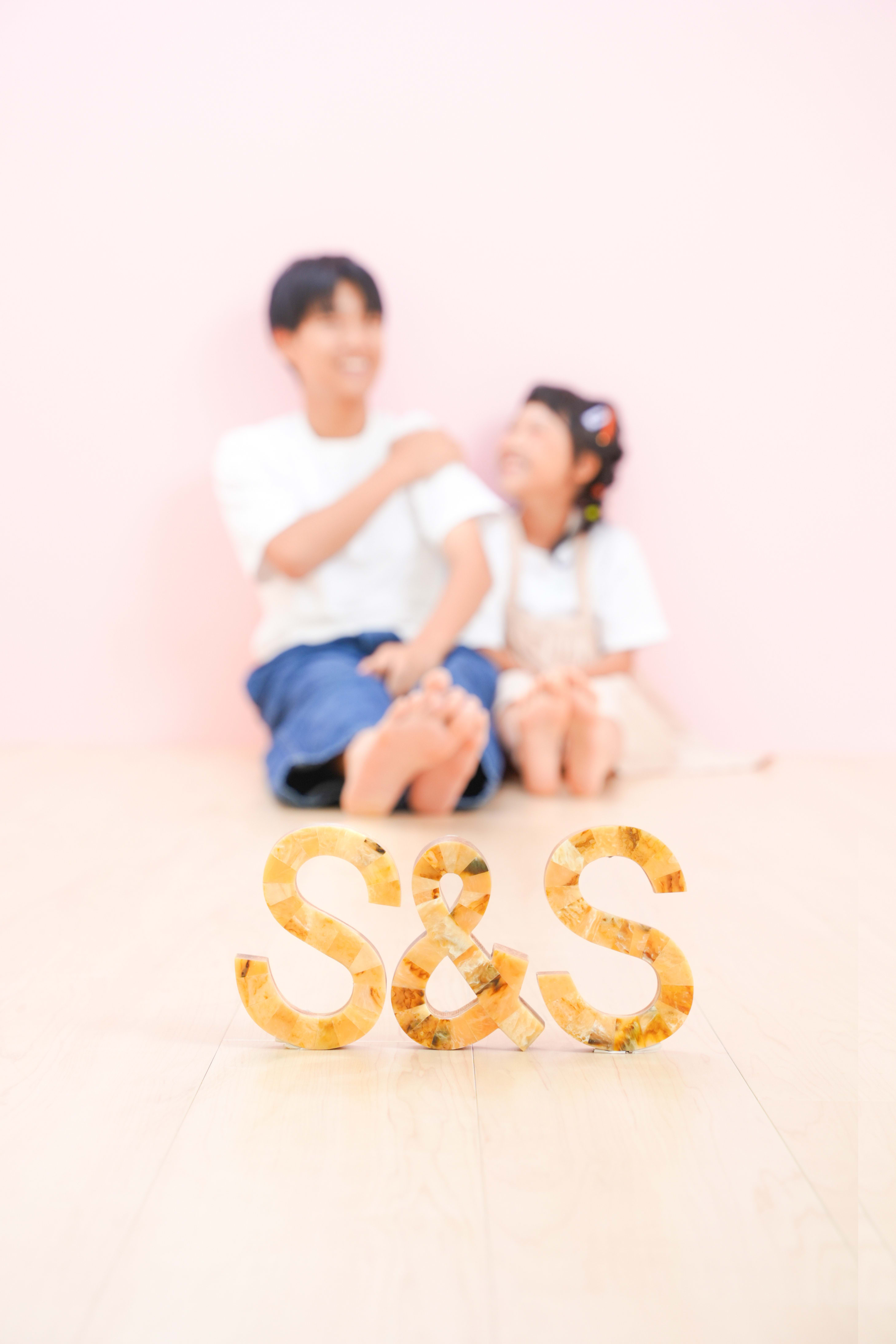 7歳女の子　12歳男の子　兄弟