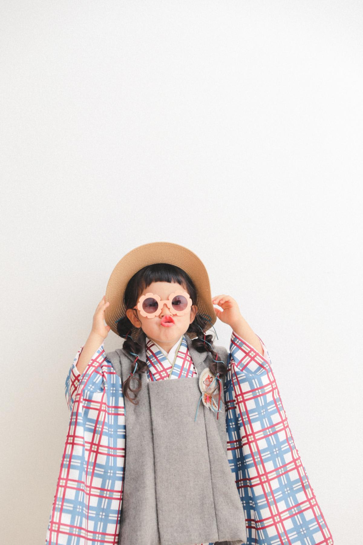 七五三　3歳女の子　可愛い　カラフル　キッズフォトスタジオ　ハピスタ