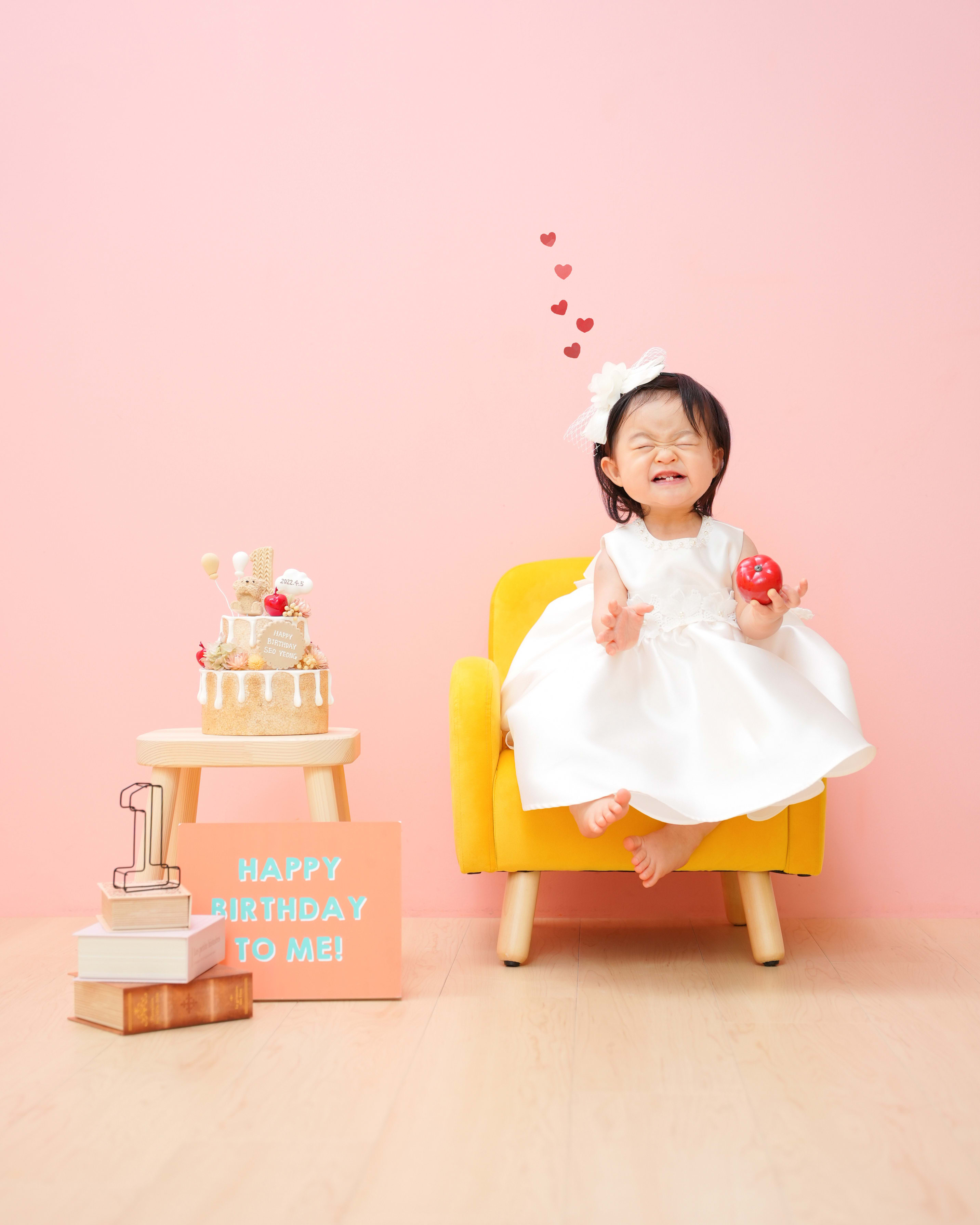 1歳誕生日　バースデー　バースデーフォト　キッズフォトスタジオ　バースデーフォト　子どもスタジオ