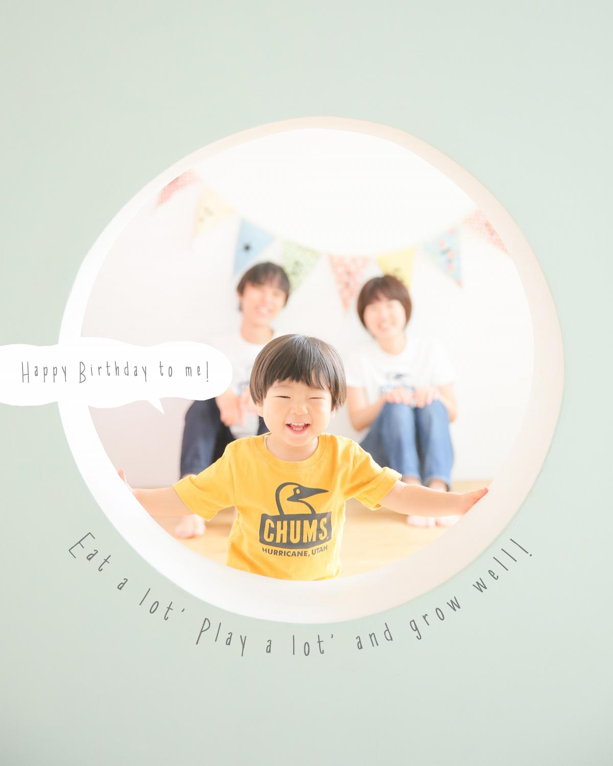 ファミリー　家族写真　カラフル　フォトスタジオ　ハピスタ