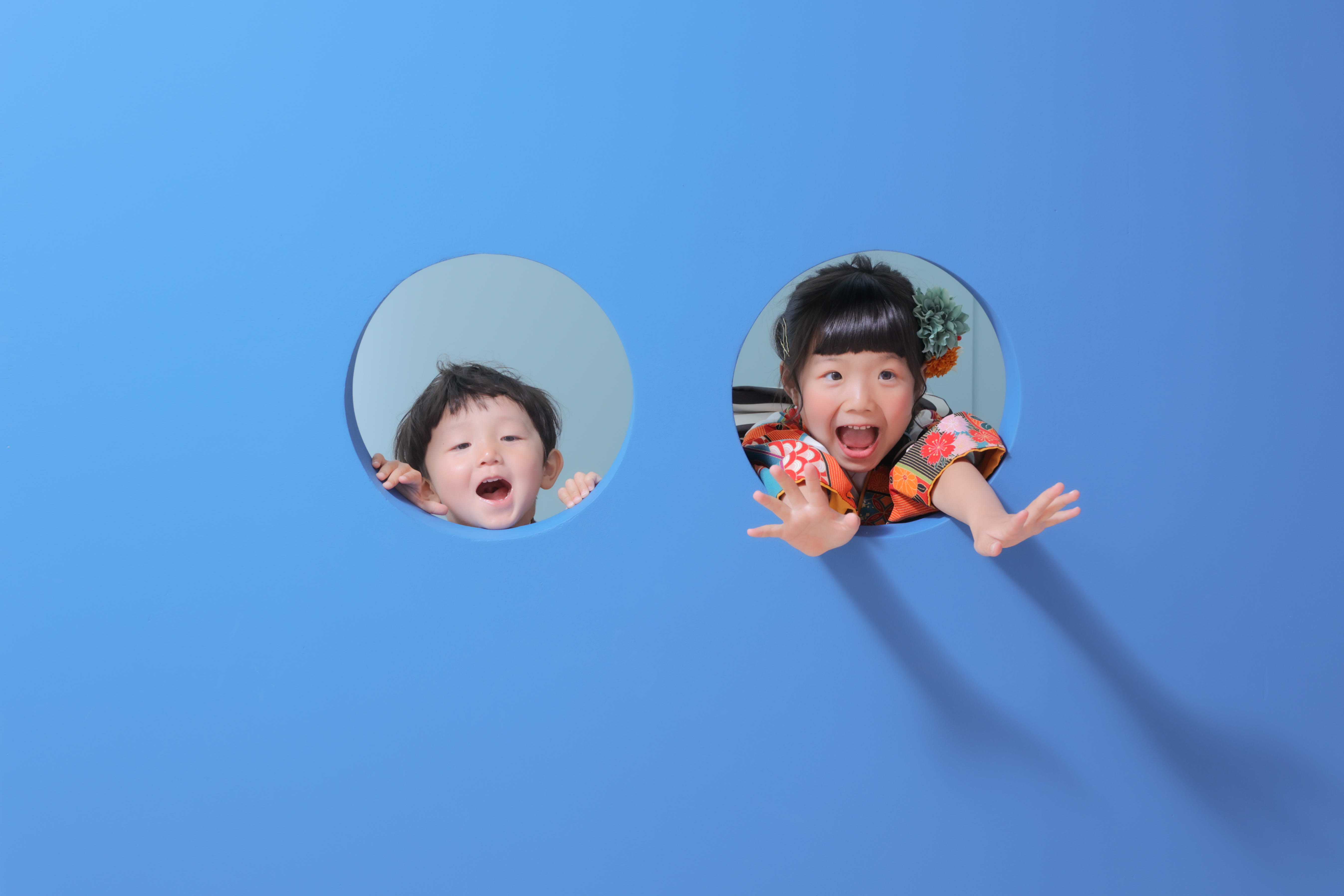 七五三　兄弟　可愛い　カラフル　キッズフォトスタジオ　ハピスタ