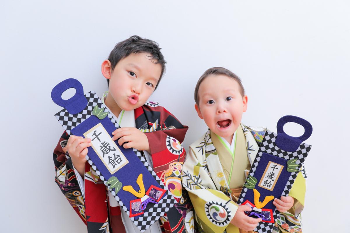 七五三　記念写真　兄弟フォト　なかよし　キッズフォトハウス　HAPISTA