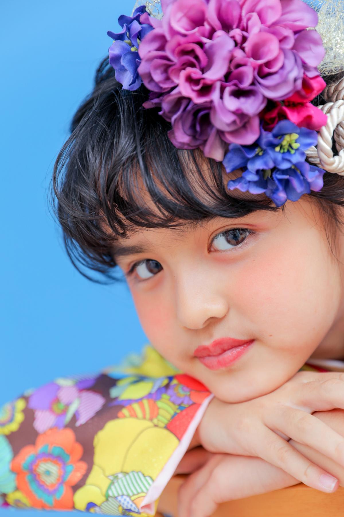 七五三　７歳女の子　可愛い　カラフル　キッズフォトスタジオ　ハピスタ