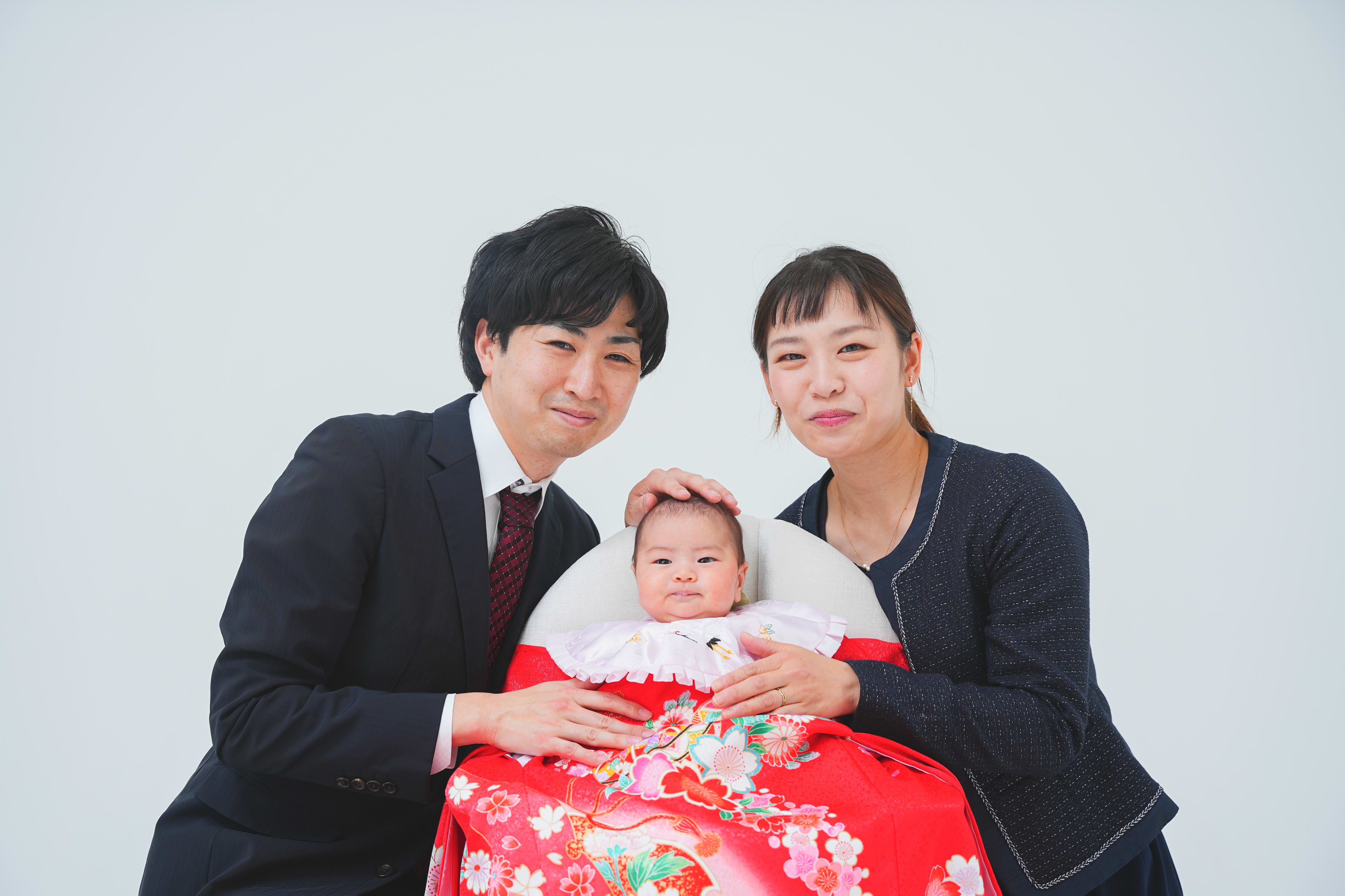 お宮参り　お宮参りフォト　赤ちゃん　産着　ベビーフォト　ベビー　キッズフォトスタジオ　大阪スタジオ　大阪フォトスタジオ　堺市フォトスタジオ　家族撮影　家族フォト