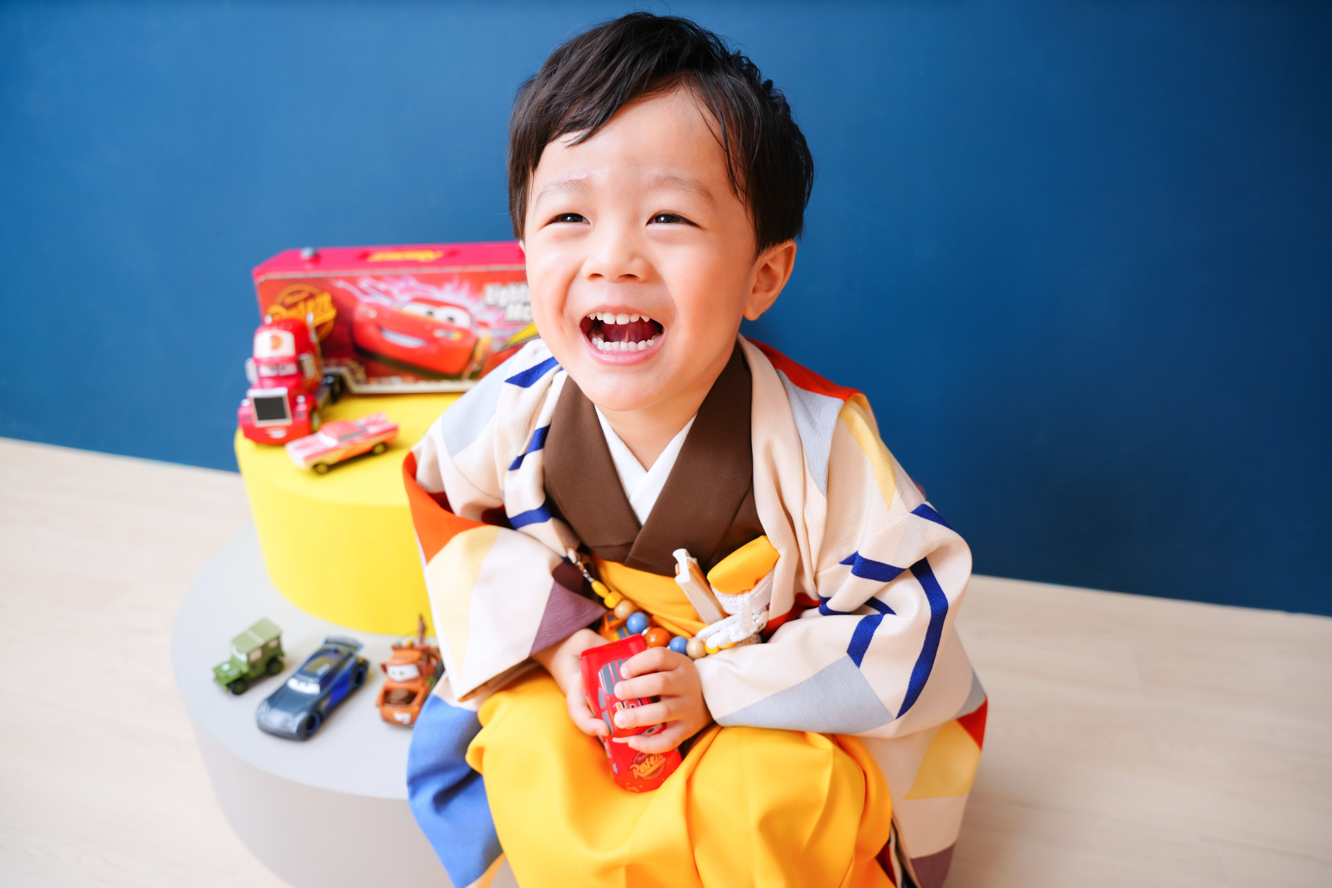 ３歳 七五三 家族写真 可愛い