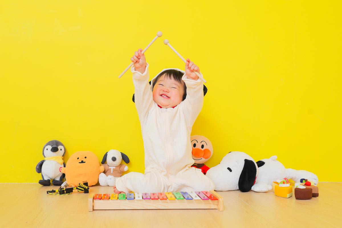 バースデー　お誕生日　お気に入りのおもちゃ　楽器　キッズ写真　HAPISTA