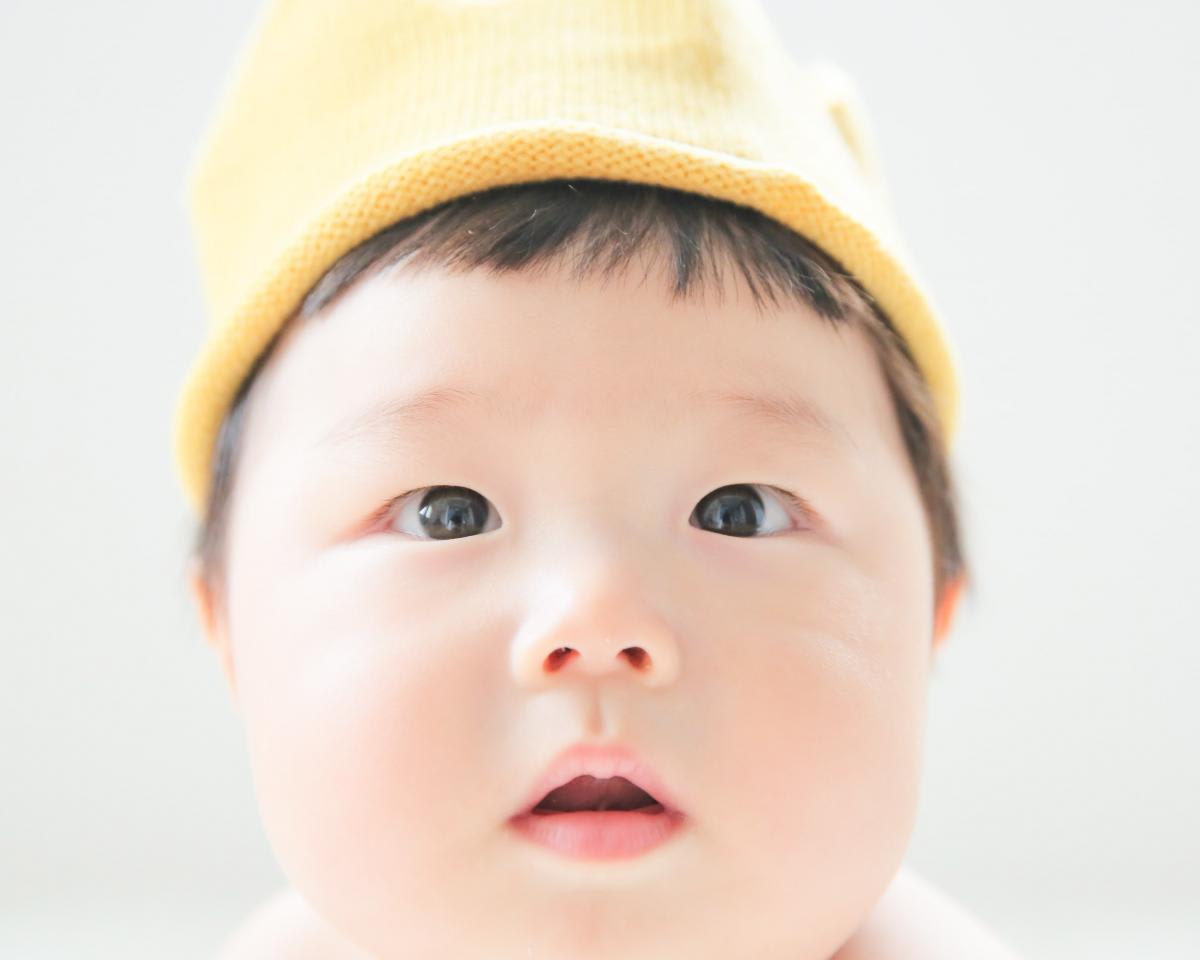 ベビーフォト　赤ちゃん　記念日　キッズフォトスタジオ　HAPISTA