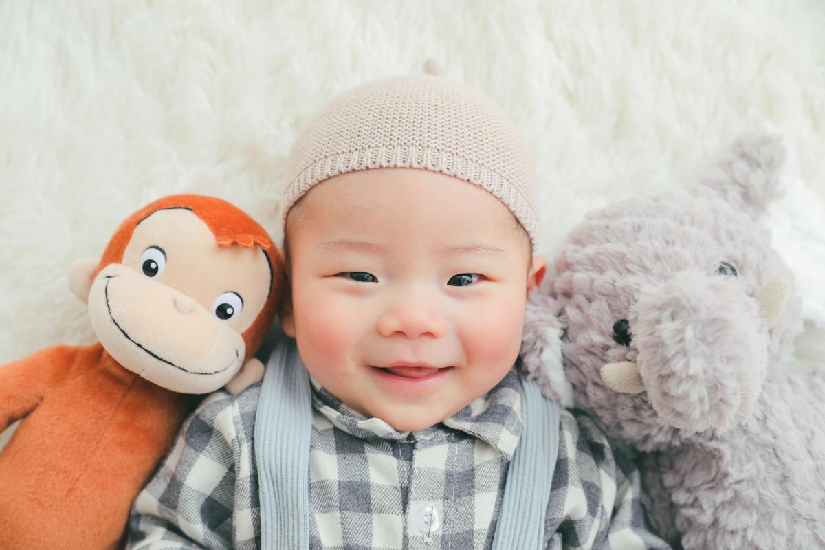 バースデー　ぬいぐるみ　カラフル　記念日撮影　キッズ写真　HAPISTA