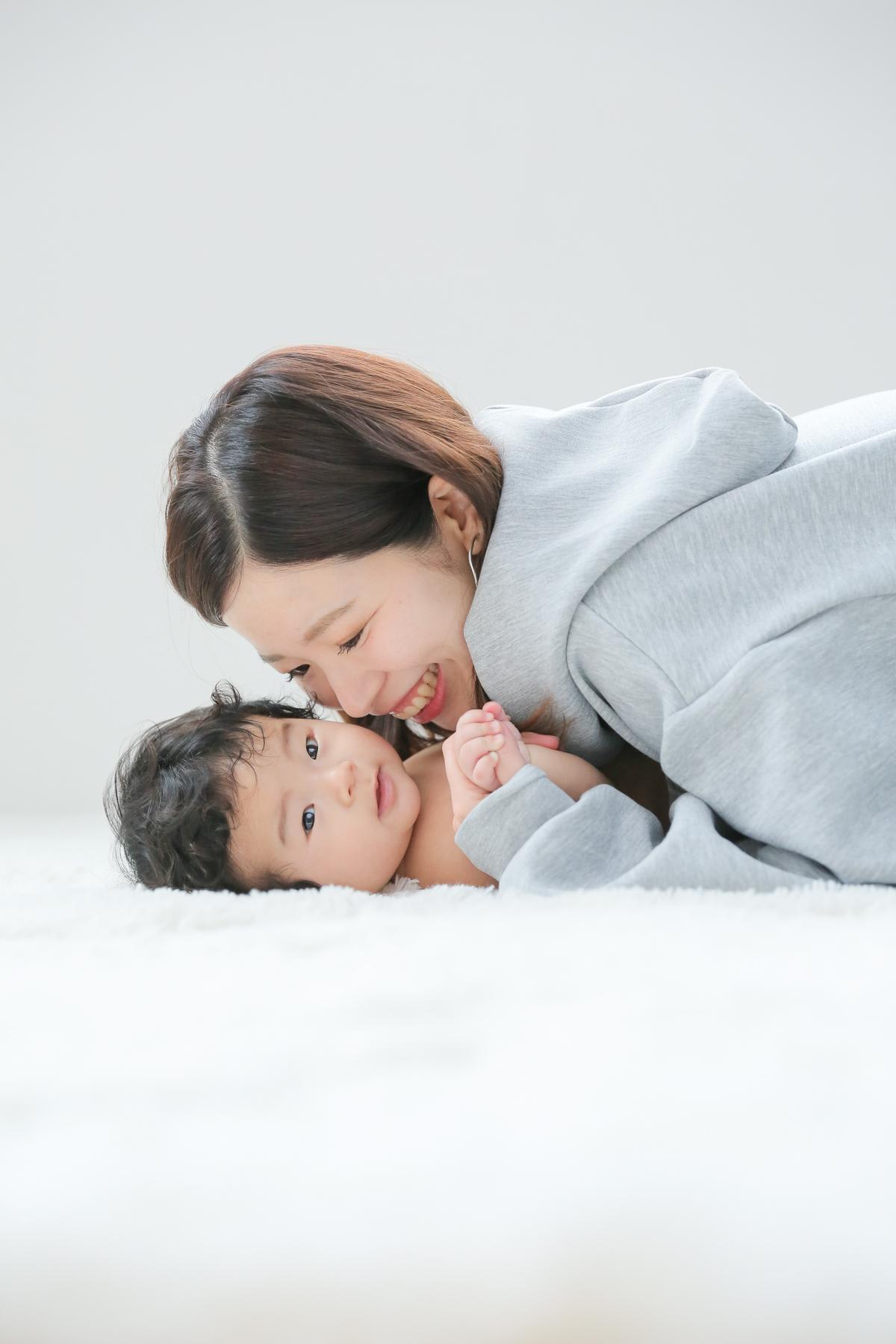 ベビー　赤ちゃん　ママ　記念日　お誕生日　キッズフォトハウス　HAPISTA