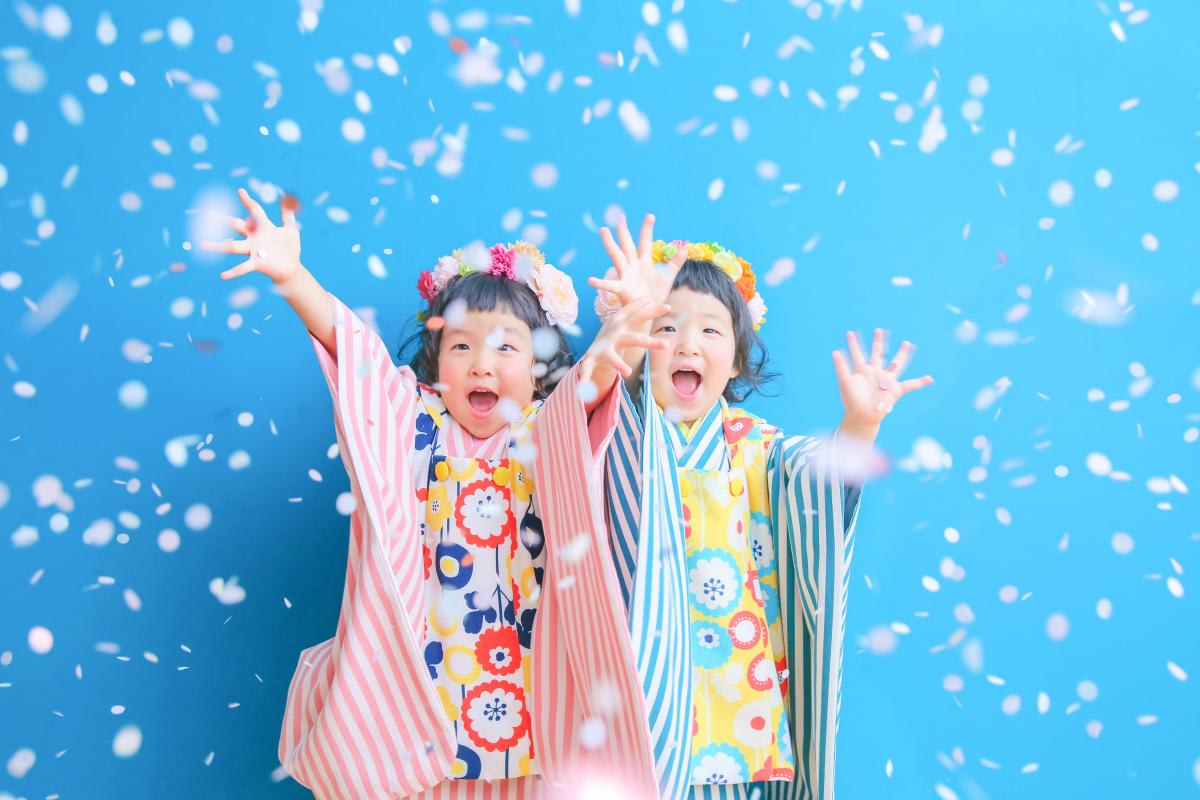 七五三　3歳女の子　可愛い　カラフル　キッズフォトスタジオ　ハピスタ