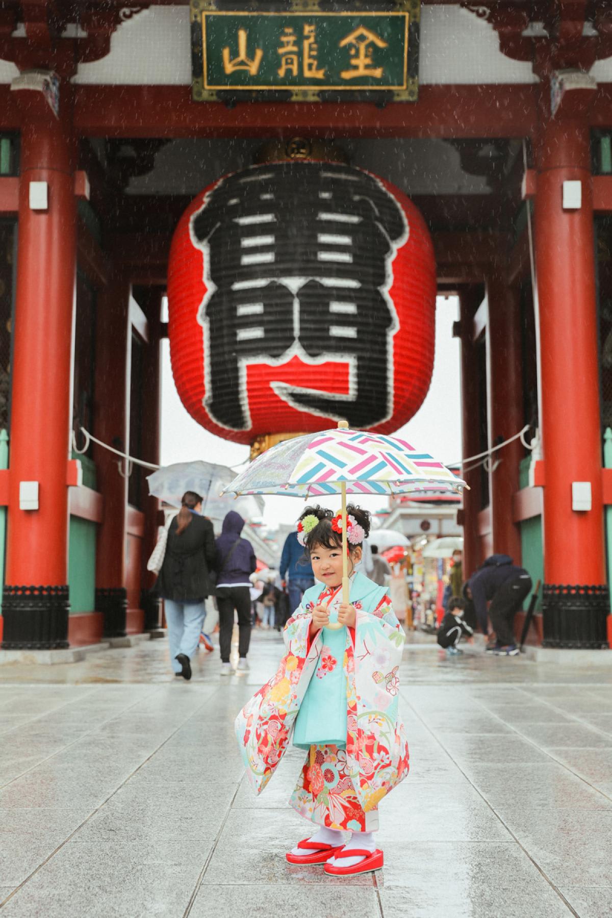 七五三　3歳女の子　可愛い　カラフル　キッズフォトスタジオ　ハピスタ