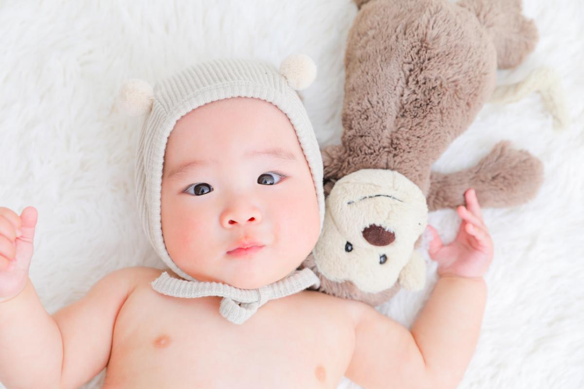 ベビーフォト　赤ちゃん　家族写真　記念日　キッズフォトスタジオ　HAPISTA